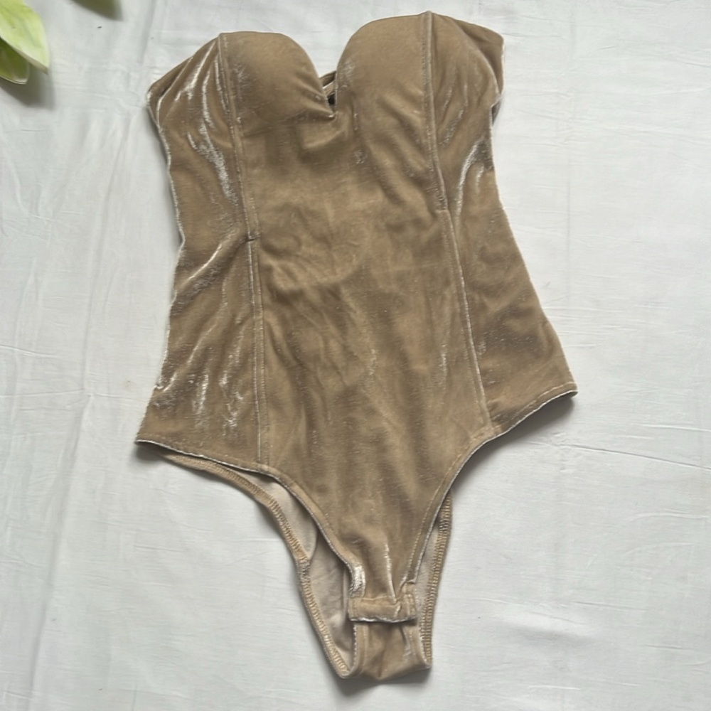 NWT Choies Plunge Neck Strapless Cross Back Velvet Bodysuit - Picture 7 of 11